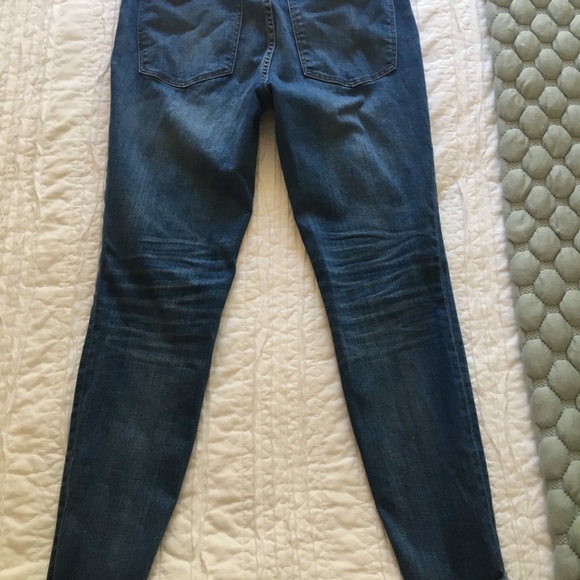 Madewell 10” High Rise Tulip Hem Skinny Jeans - Picture 3 of 4